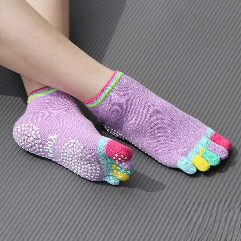 Junbie Women s Short Five-Toe Yoga Socks