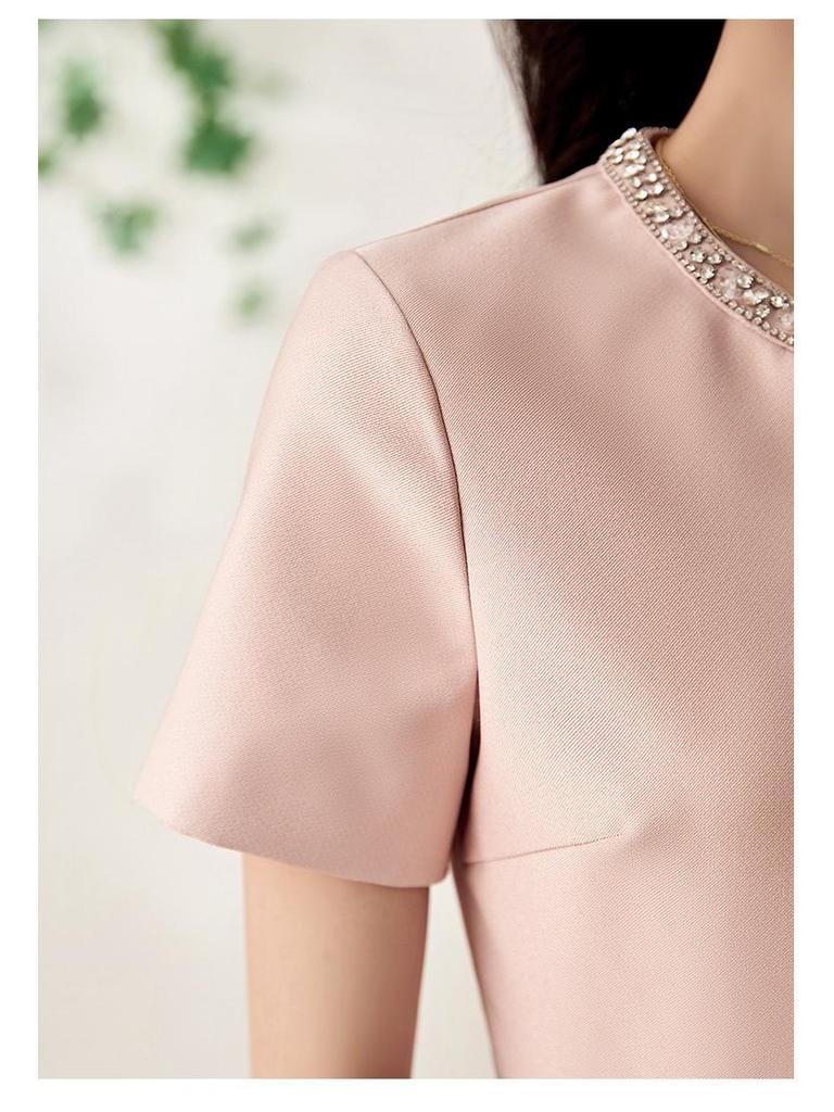 Ladylikes kurzes A-Linien-Kleid mit Strasssteinen und Perlen, taillenbetonend