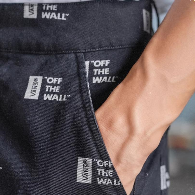 Vans Casual Pants Men's Black Moderate Straight Fit Pants VN000GQBCRG