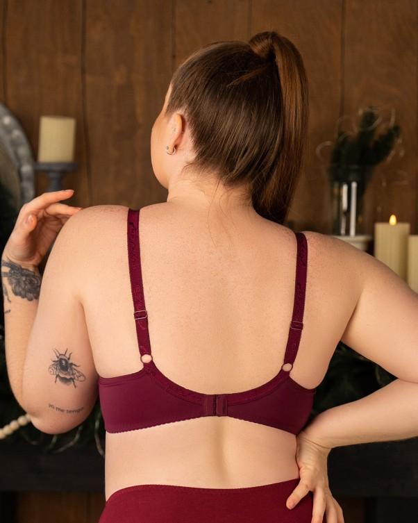 ISSA Plus Spitzen-Korrektur-BH