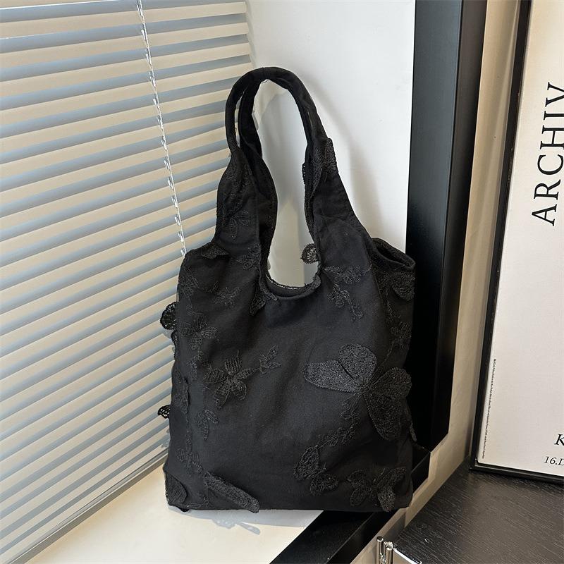 Super Wind Underarm Fashion Bag Women's Three-dimensional Black Butterfly Canvas Bag Leisure Travel Literature and Art Large Capacity