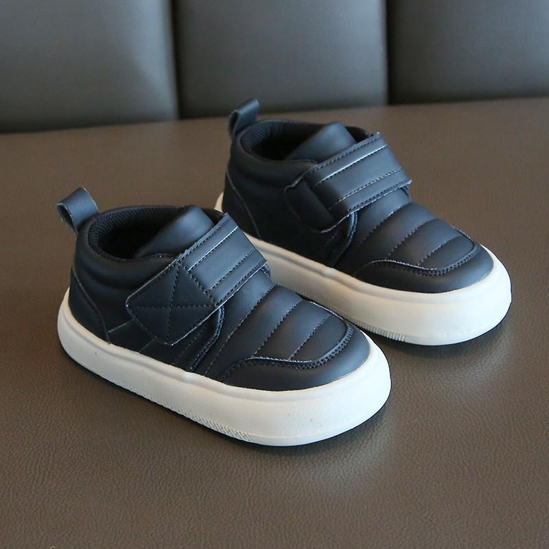 

Хлопковые туфли для девочек 2025 осень и зима новые бархатные туфли для мальчиков мягкая подошва для детей среднего и старшего возраста хлеб зимние туфли универсальные 19