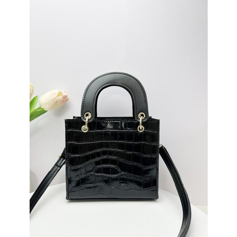 

Women s bag, new crocodile pattern small square bag, fashionable handbag, one shoulder oblique span bag, and a trendy one. чёрный