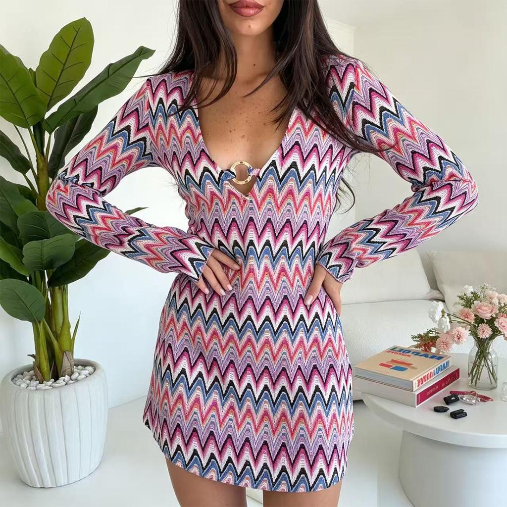 12153 European And American Autumn Women'S New Yarn-Dyed Striped Slim-Fitting Deep V-Neck Horn Long-Sleeved Hip-Wrapped Dress