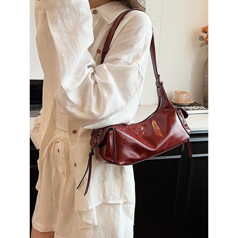 Fashion Red Soft Leather Commuter Bag Women's New Spice Girl Style Versatile Underarm Bag Shoulder Bag
