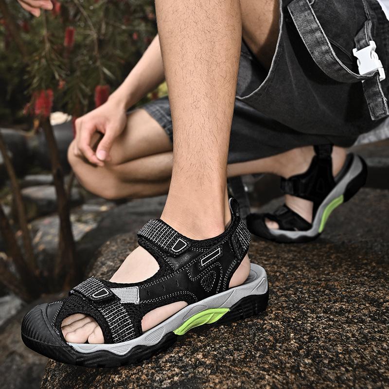 Summer Genuine Leather Sandals Men's New Driving Leisure Sports Sandals Non-Slip Outdoor Velcro Beach Shoes