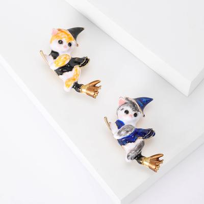 Personalized Fashion Drip Cat Brooch Cute Creative Magic Cat Animal Pin Corsage