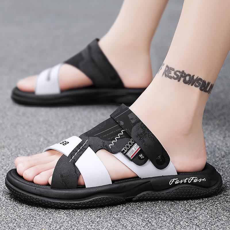 Nové sandály pro pánské letní módní plážové boty Dvojúčelové protiskluzové vnější oblečení Trendové pantofle pro mládež pro volný čas pro muže