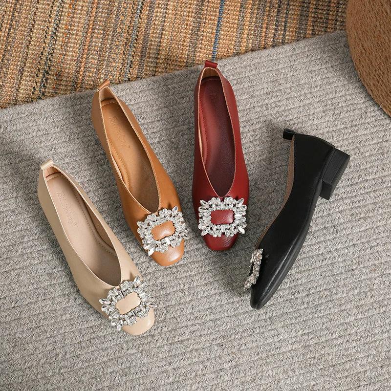 Fashion 2025 New Luxury Women's Flat Shoes Shallow Mouth Low Heel Casual Shoes Soft soled Comfortable Work Shoes Large Sizes 33-43