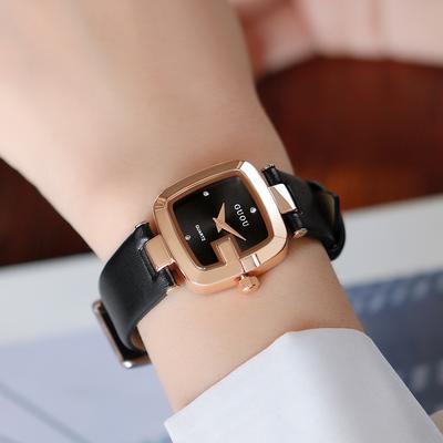 Damenuhr Leichte Luxus Retro Kleine Quadratische Uhr Damen Neuen Stil Einfaches Temperament Gürtel Quarzuhr Damen