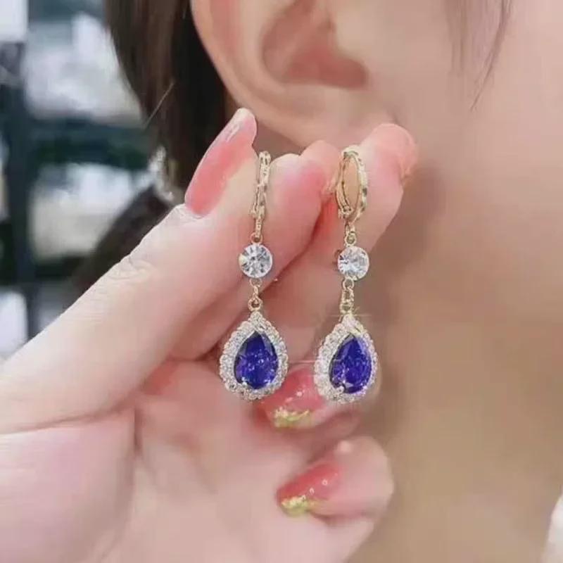 Cercei cu cristale la modă 2024: Șic, Elegant și Versatil