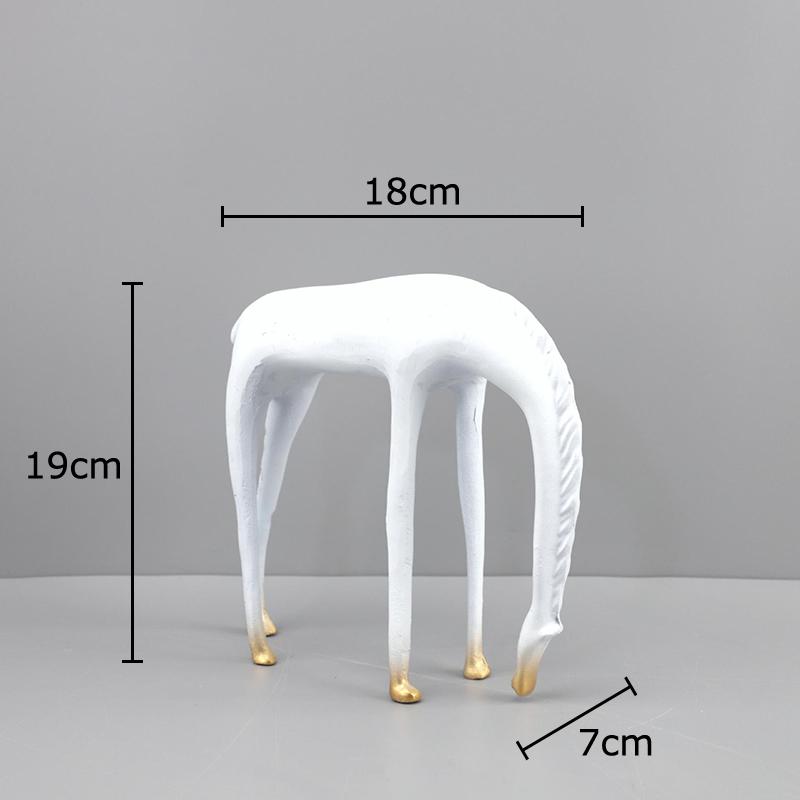 Creative Long Necked Horse Statue Desk Decoration Minimalist Horse Sculpture Metal Crafts Ornaments Room Aesthetic Decor