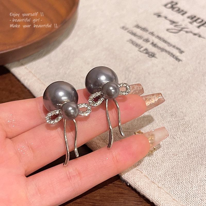 Elegant Gray Pearl Bow Earrings for Women - S925 Silver Needle, Light Luxury and Versatile Design