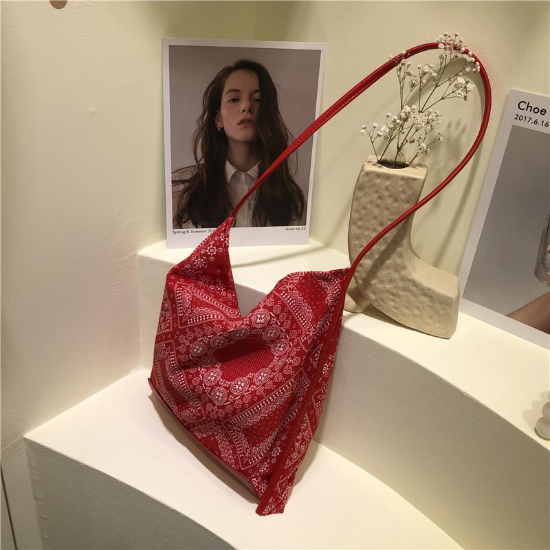 Women's New Fashion Korean Edition Women's Bag Single Shoulder Casual Cashew Flower Bag Single Shoulder Bag Totem Printed Casual Women's Bag