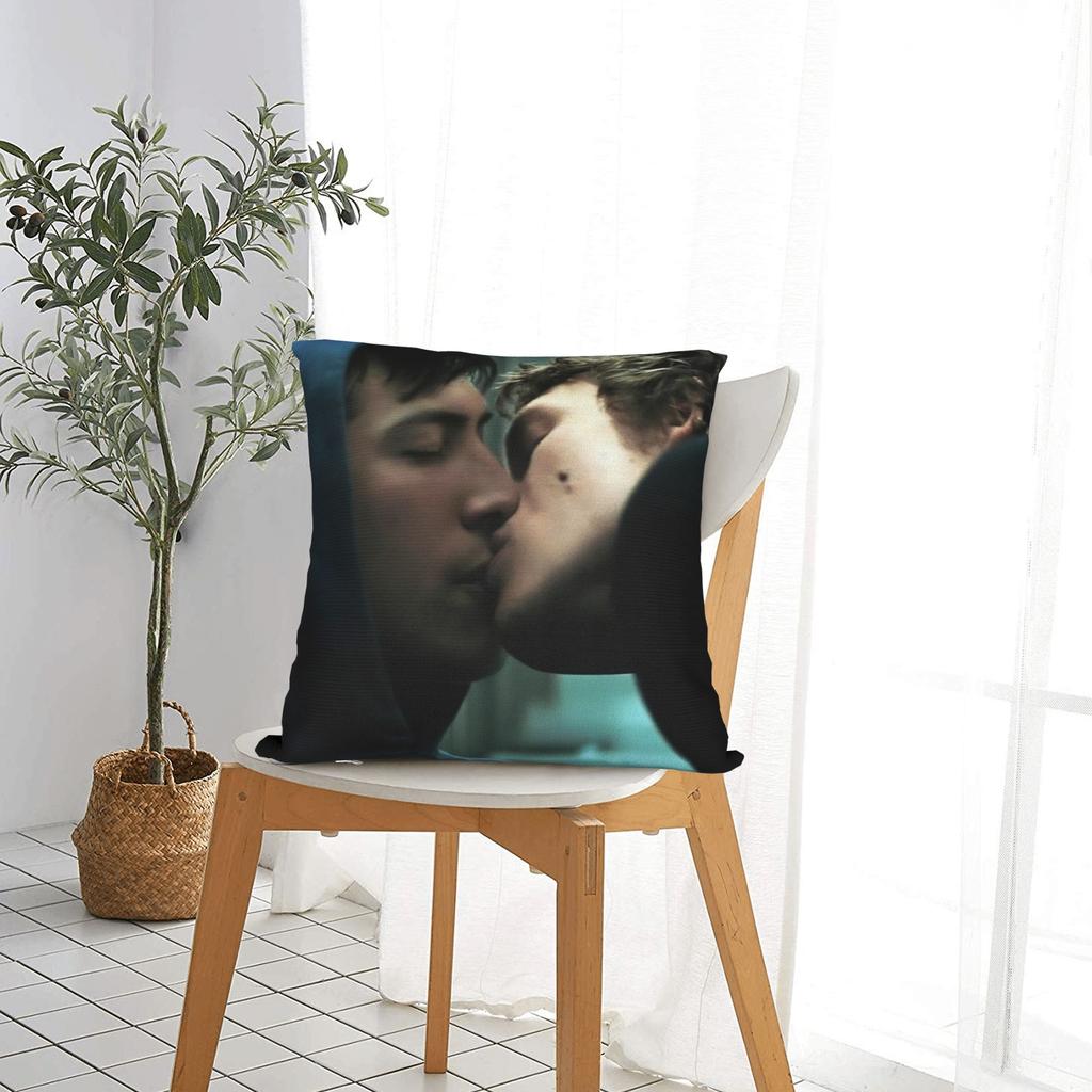 Kiss Heated Rivalry Square Pillow Cases Hollanov Cushion Cover Novelty Zippered Decor Pillowcover For Sofa 45X45Cm