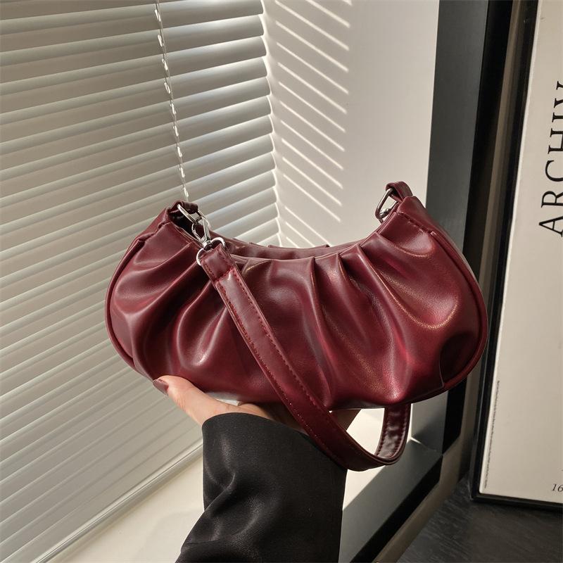 Niche 2025 Summer Soft Leather Underarm Bag Women's Cloud Folded Bag Baguette Shoulder Bag Premium Texture Korean Version Versatile