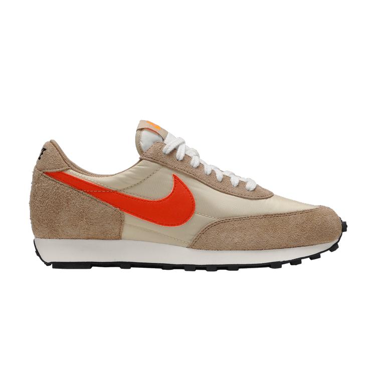 Nike Daybreak Vegas Gold College Orange 36