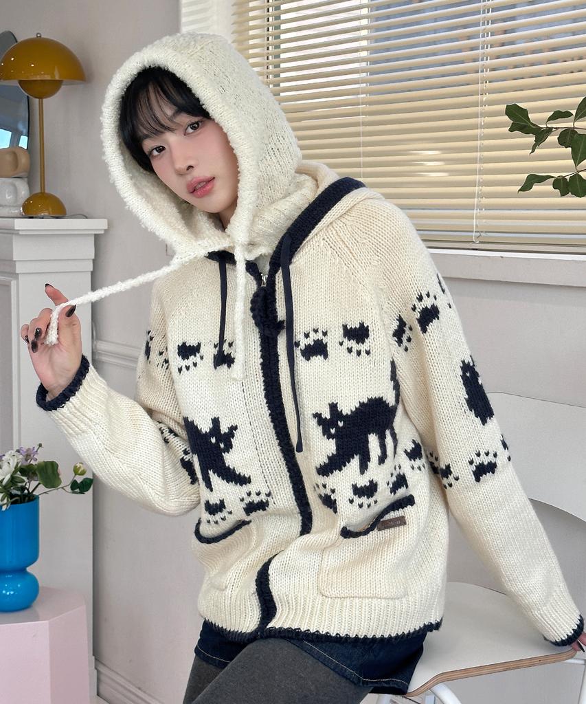 Fallett Cowichan Zip-Up Hoodie Ivory
