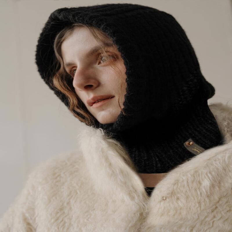 Короткая балаклава из трикотажа средней плотности, черная black