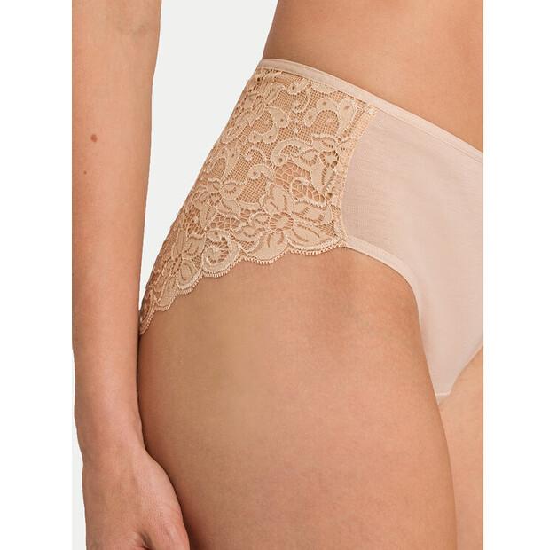 Трусы классические Hanro Moments