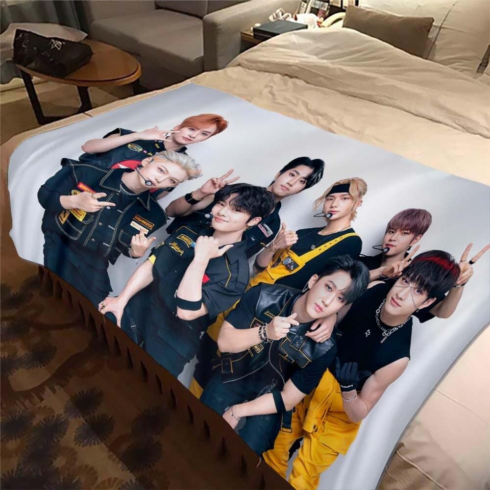 Stray Kids Blanket Soft Sofa Cover Kpop Singer Throw Blanket Flannel Blanket Lightweight Warm Bed Blankets for Bedroom Couch