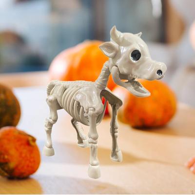 Socha kostry krávy Zvířecí socha Halloweenská dekorace Stolní ozdoba pro strašidelný dům Stůl