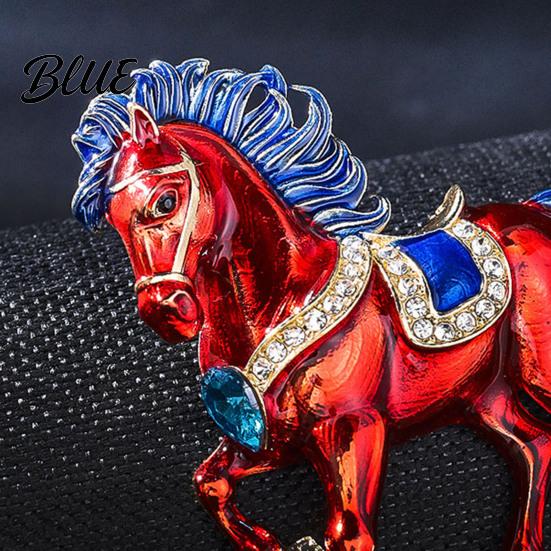 Exquisite Craftsmanship Brooch Pin Sparkling Rhinestones Inlaid Horse Design Collar