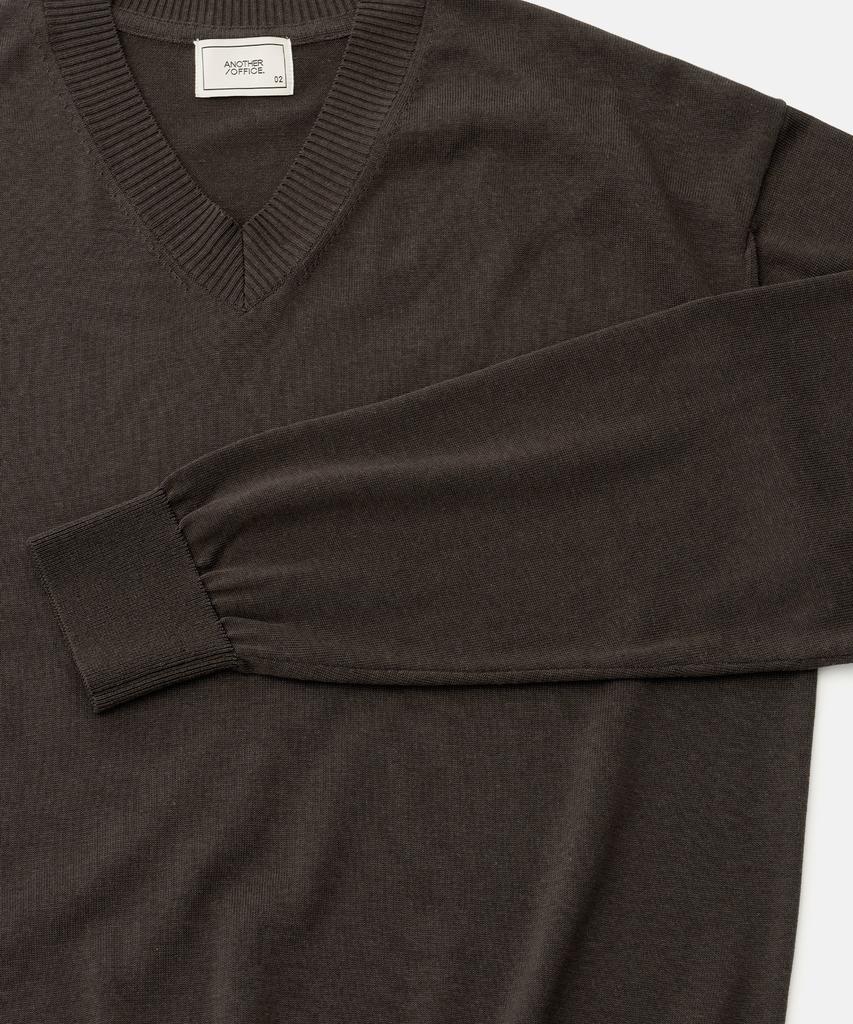 ANOTHER OFFICE Current Silk V-Neck Knit (Pewter)