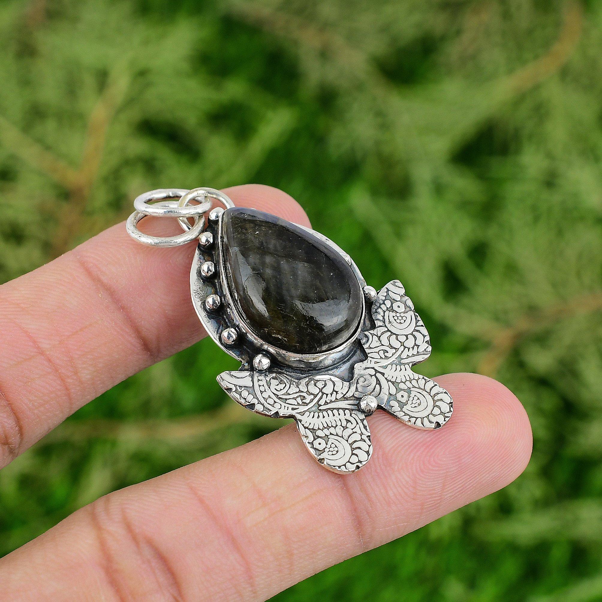 

Daughters Day Sale 925 Silver Pear Labradorite Stone Boho Engagement New Pendant