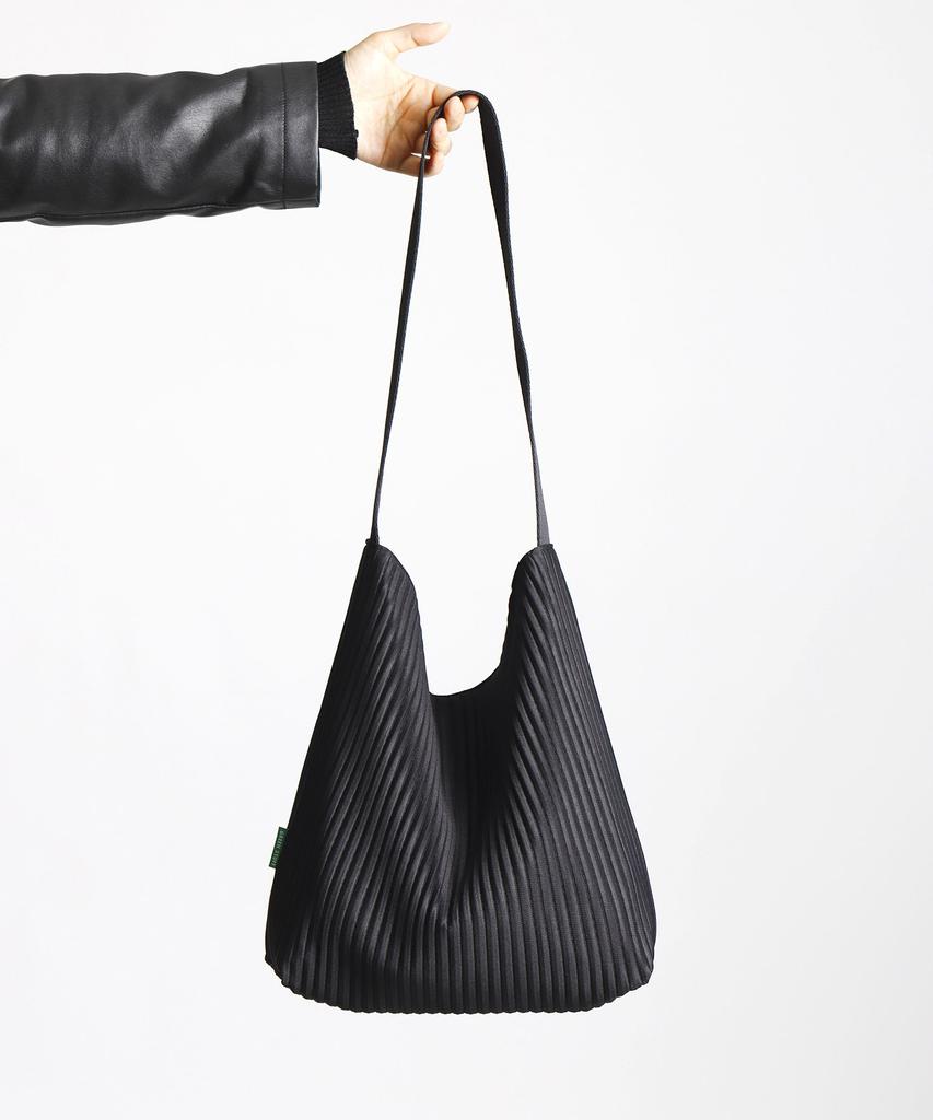 Green Stuff Simple Shopper Bag 62 Pleated - Black
