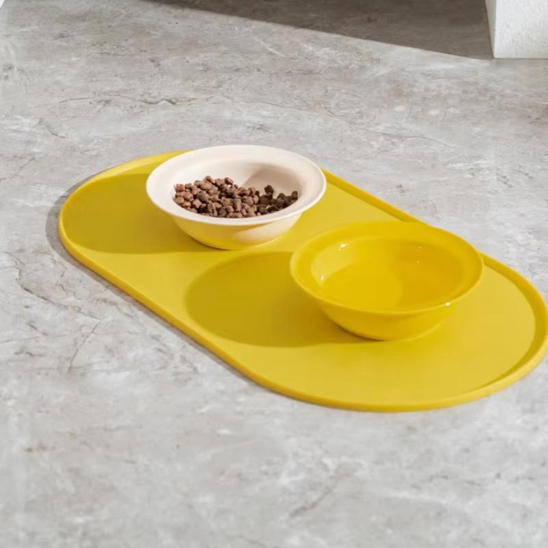 Silicone Pet Food Mat Waterproof Non-Slip Pet Feeding Placemat for Floor Protection, Easy To Clean Cat and Dog Bowl Tray Owners