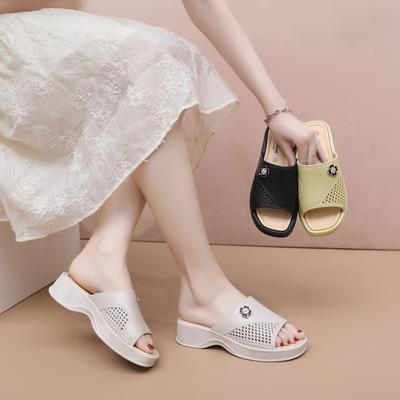 New Summer Women Thick Sole Soft Bottom Non-Slip Fashion Home Slippers for Outdoor Wear Casual Ladies Sandals