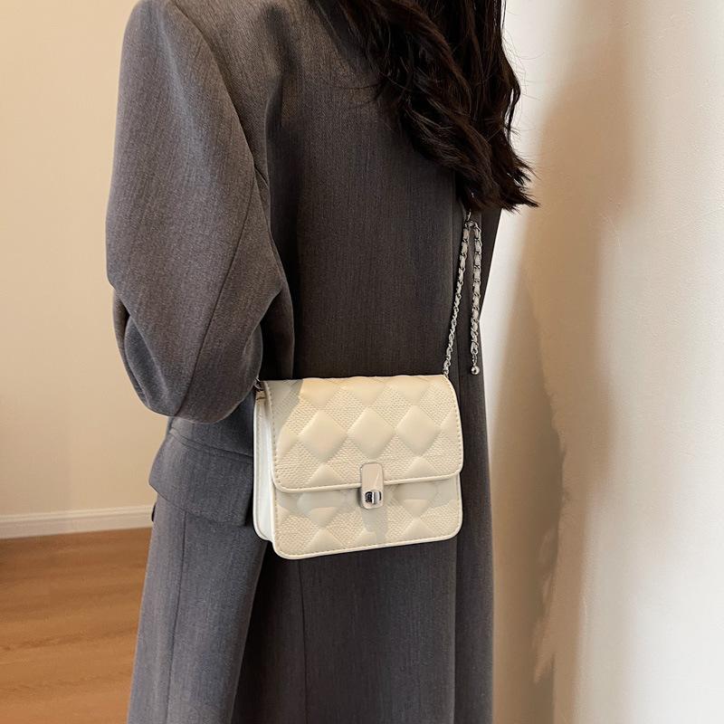 Korean Version of Fashion Small Square Bag Women's 2025 New Foreign Style Simple Diamond Chain Bag Foreign Style Shoulder Bag Trendy Messenger Bag