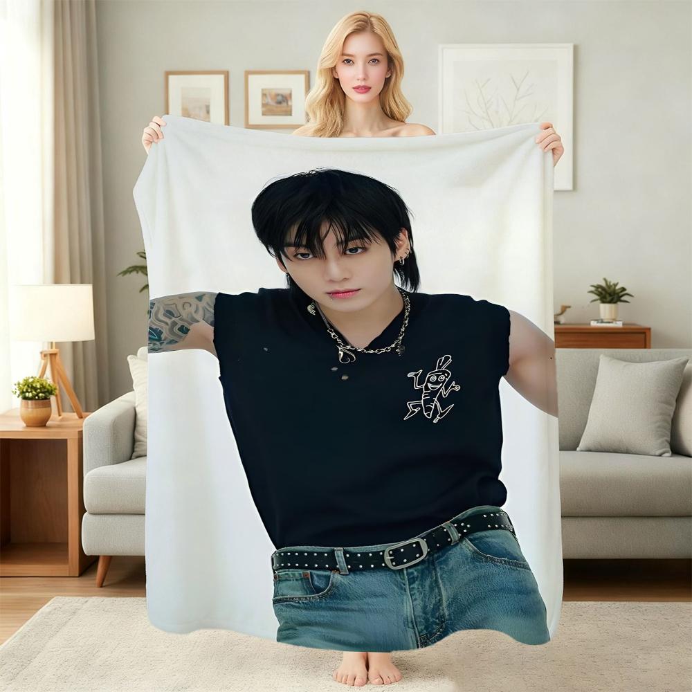Edgy Fashion Style Black Theme Blanket Suitable For All Seasons For Outdoor Travel Home Decor Valentine'S Day Gift