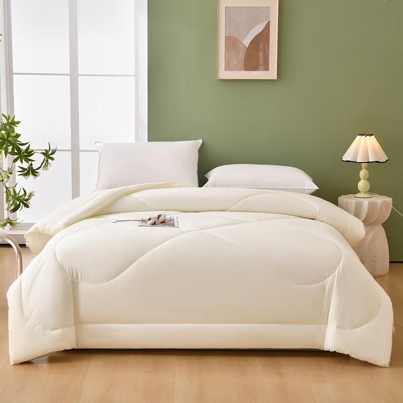 Skin-Friendly All-Season Duvet