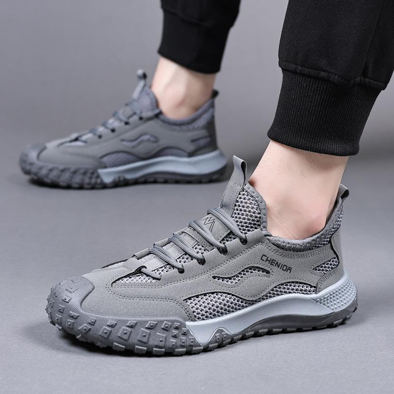 Mesh shoes 2025 fashion summer new trend soft sole comfortable fly-woven breathable deodorant tide shoes sports and leisure shoes