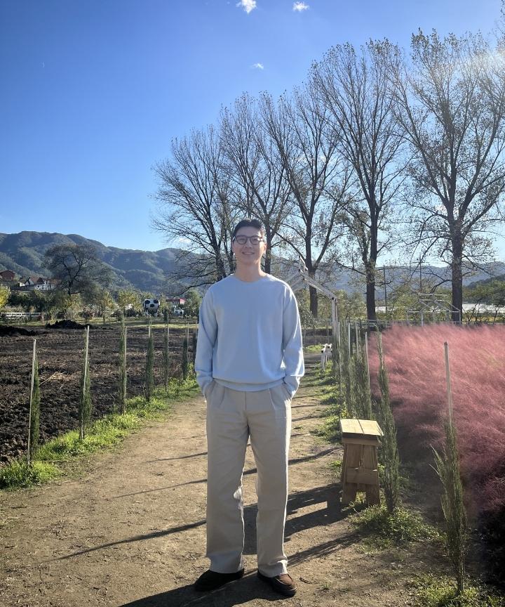 CUZNELLO Soft Saddle Crewneck Knit_Sky