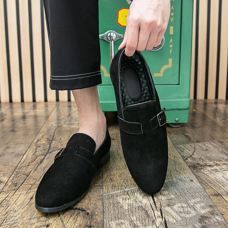 European Station Fashion Loafers Men One-piece Fashionable Buckle Frosted Leather Shoes Men Business Office Shoes Sizes 38-47