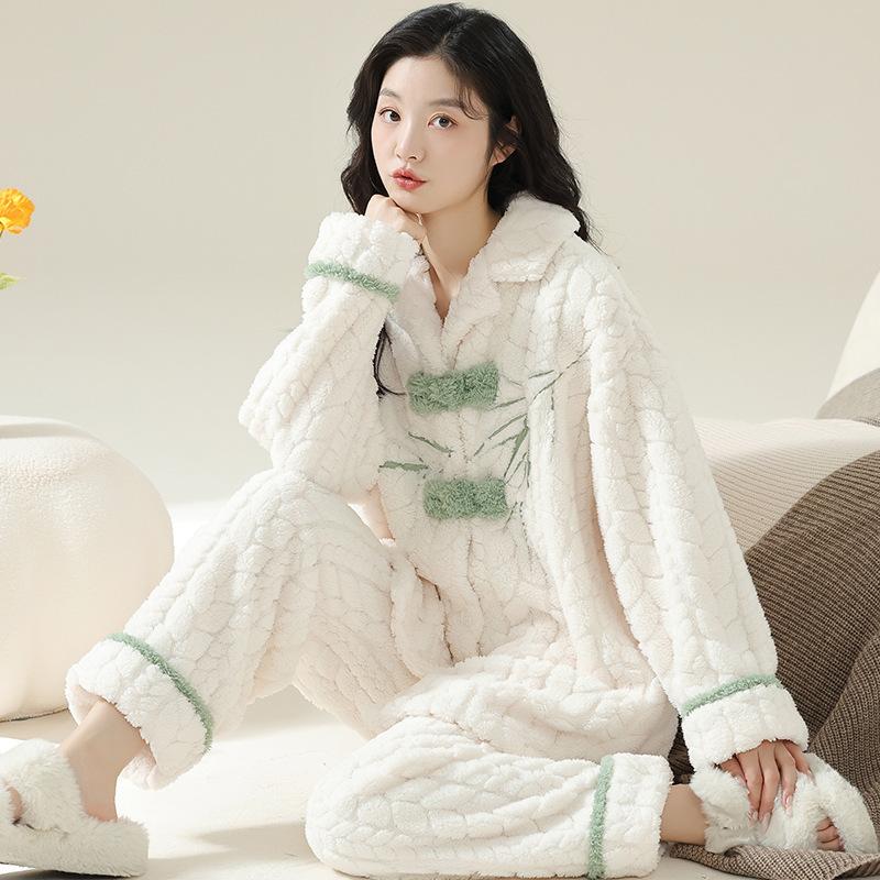 Can Be Worn Outside Coral Velvet Pajamas Women's Winter Two-piece Set Thickened Fleece Flannel Loose Large Size Warm Loungewear