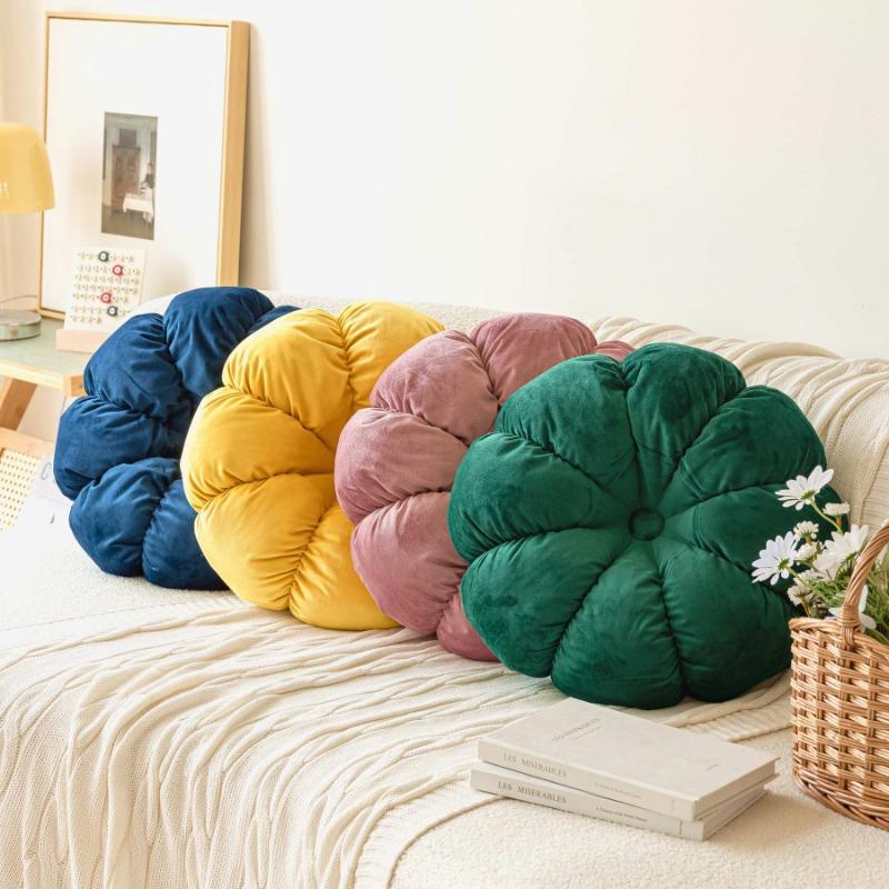 Dopamine-style Internet Celebrity Eight-petal Sofa Pillow Cushion Ins Bay Window Pillow Bedroom Balcony Decoration Cushion