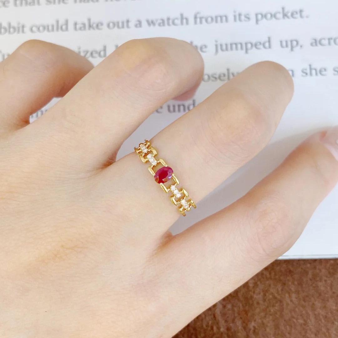 

New in Classic hollow out ruby chain Ring light luxury suitable for daily rings for women Retro banquet fine jewelry gifts resizable золотой