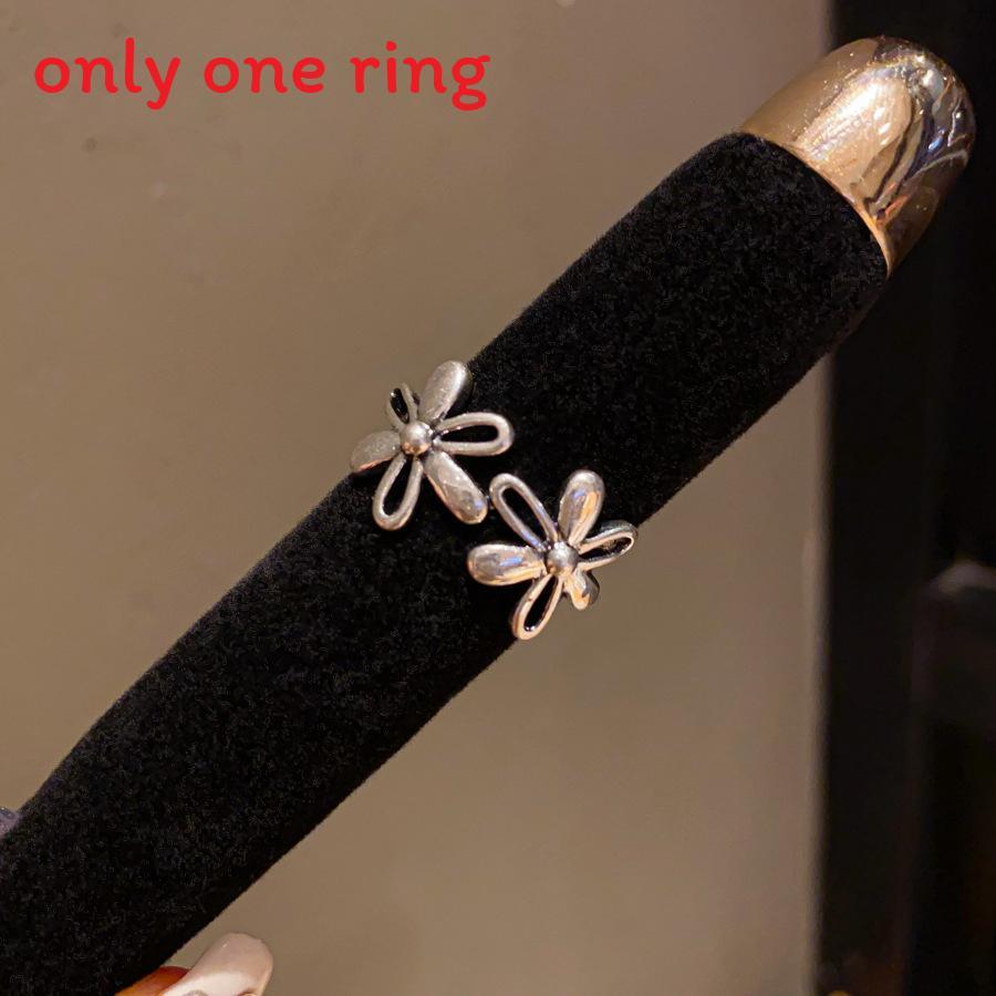 

Floral Hollow Out Open Ring For Women In Minimalist Fresh Style With Electroplated Copper Jewelry