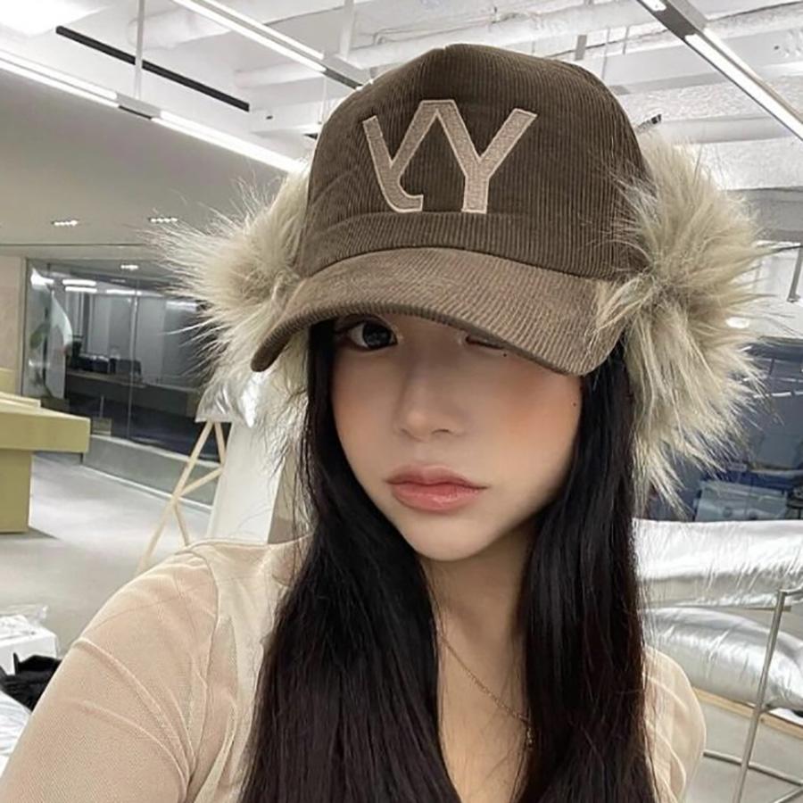 Retro grassland corduroy earmuffs duck tongue women autumn and winter snow mountain travel warm ear protection baseball hat men