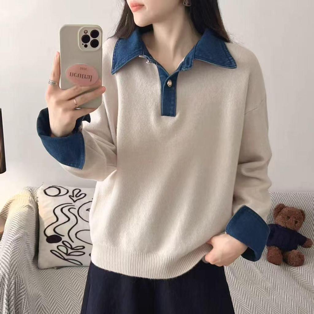 Maglione da donna a blocchi di colore in denim con colletto polo - Moda maglieria Autunno/Inverno 2026 Top