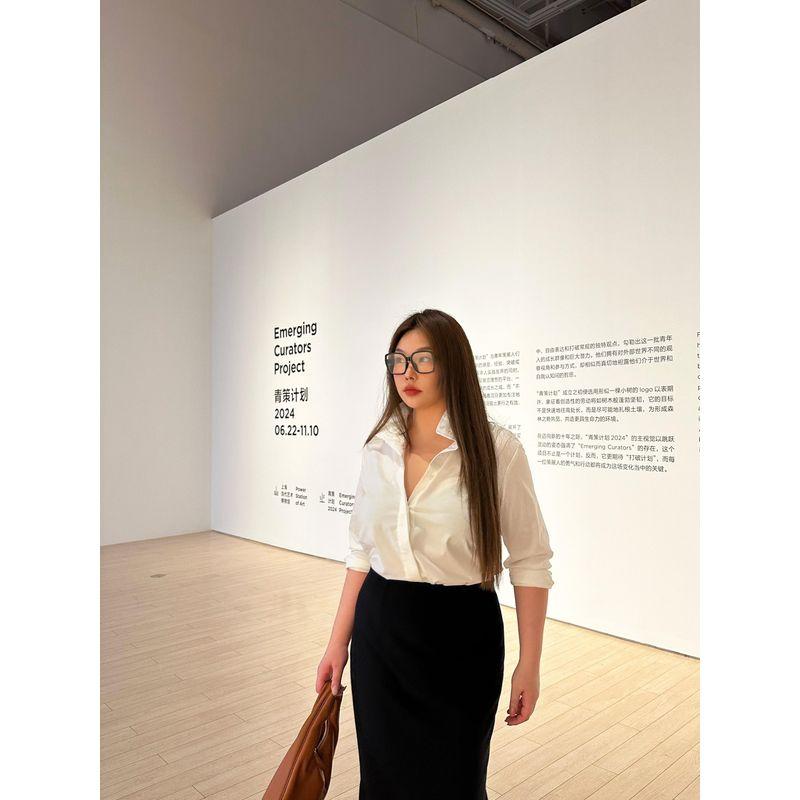 

30% off Miss Biggie Fashion Plus Size Slim Looking All-Match White Poplin Straight-leg Stand Collar Long Sleeves Shirt White XXXL