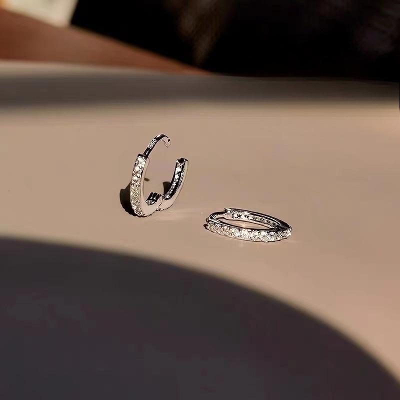 

Earlobe Stud with Zirconia Earrings - Petite, High-end, Sophisticated Ear Ring with Ear Hook - Elegant Ear Jewelry 6mm