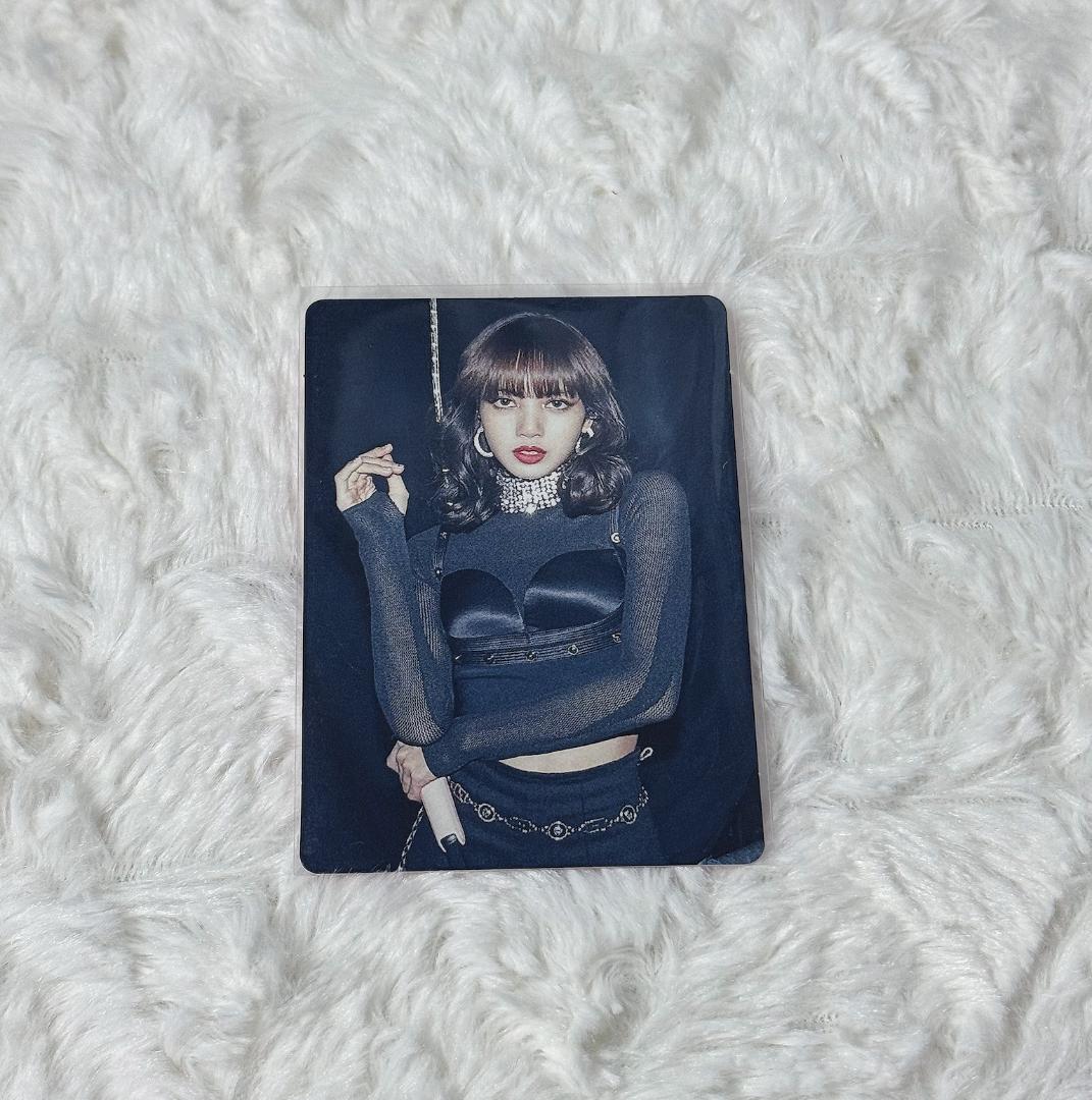 

[Б/У] Официальная фотокарточка Лисы из мирового тура BLACKPINK 2019