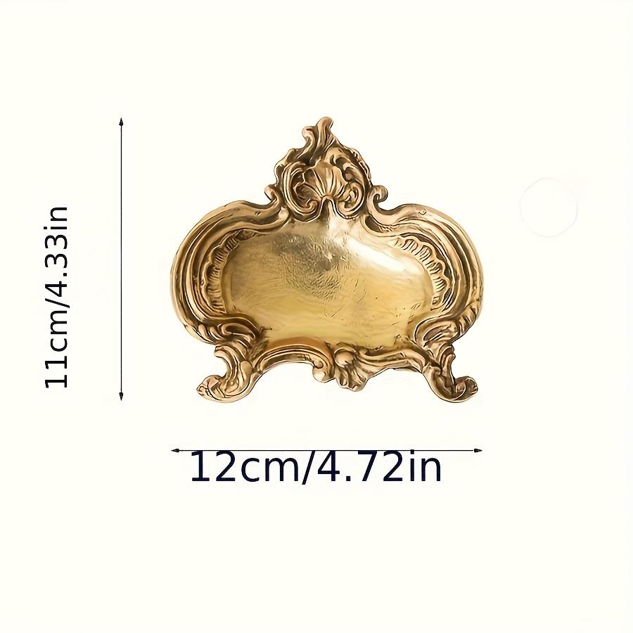 

Vintage Gold Ornate Metal Decorative Trays Luxury Desktop Jewelry Organizer Dish Home Vanity shooting props Storage Plates gifts