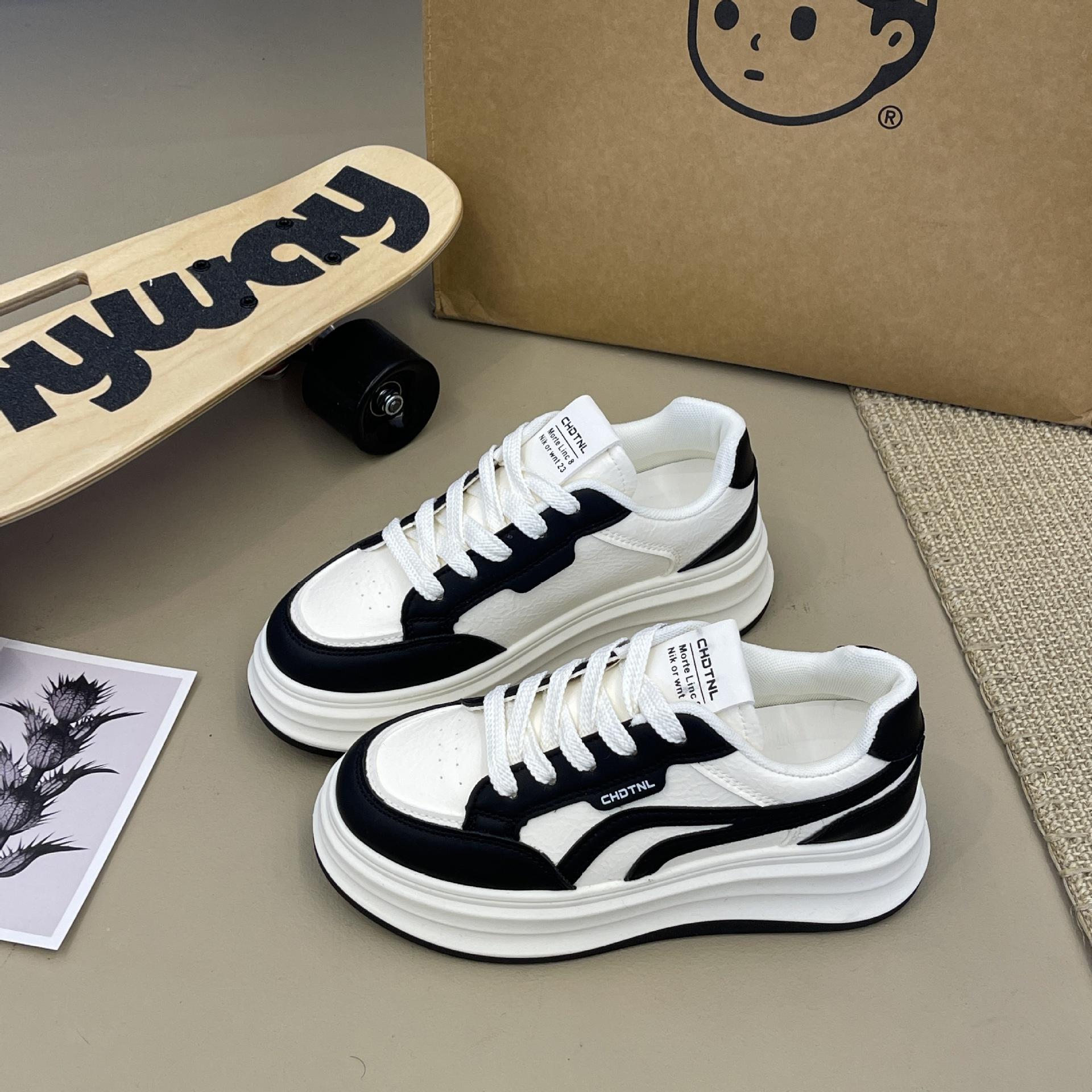 

New foreign trade breathable mesh thick-soled white shoes women s summer new versatile and lightweight sports and leisure heightening board shoes 40