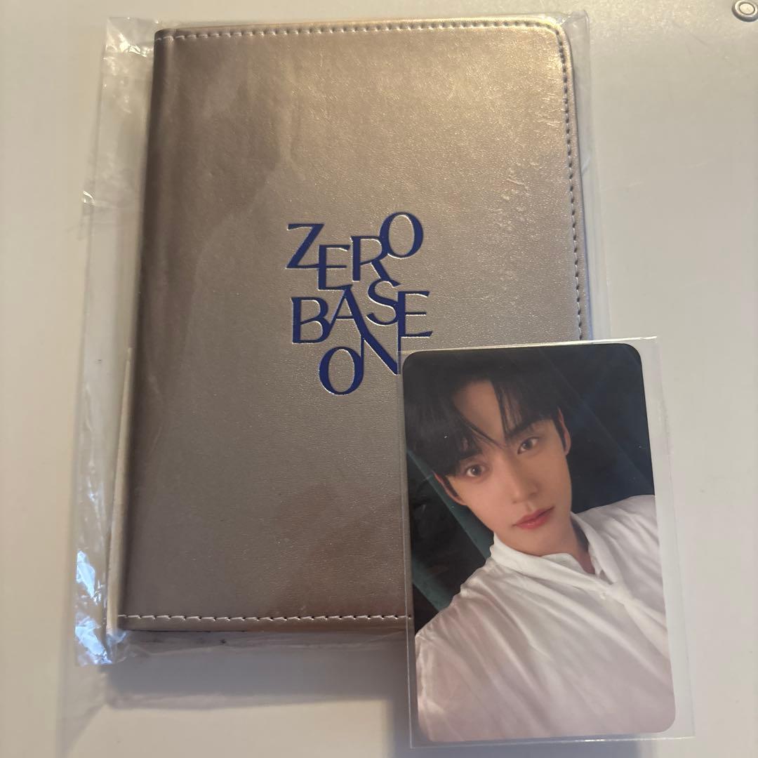 

[USED] zero base one Zebewan passport case Jiun